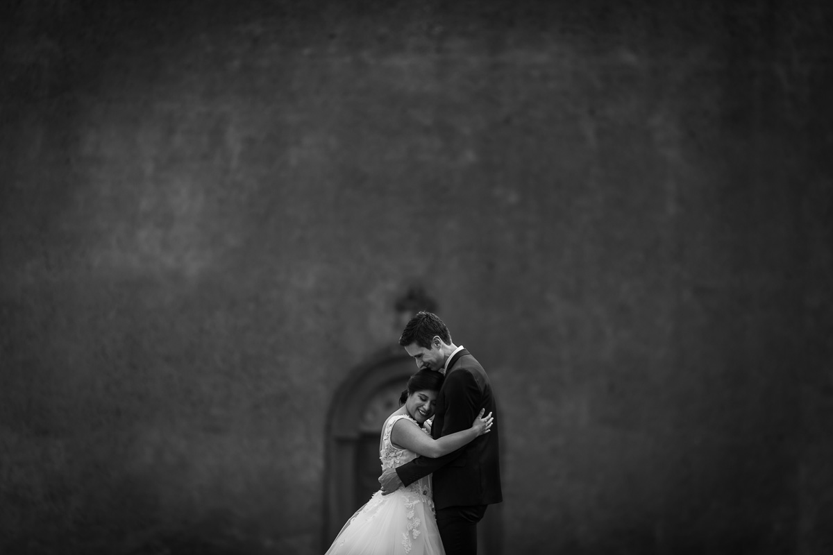 photographe mariage haguenau couple a l-eglise