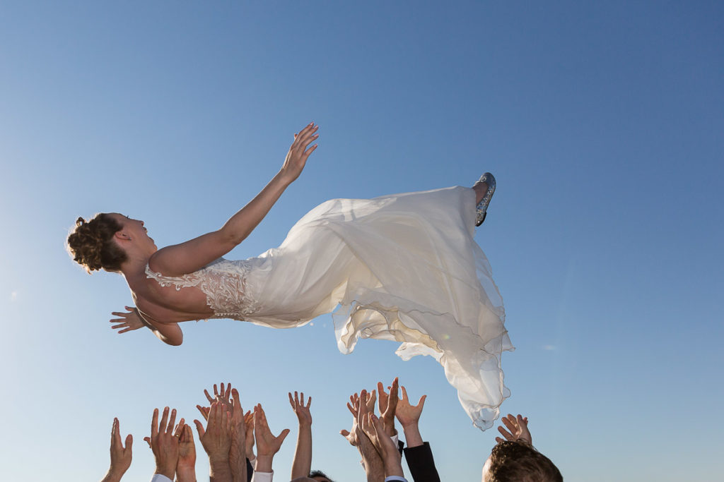 la mariée saute